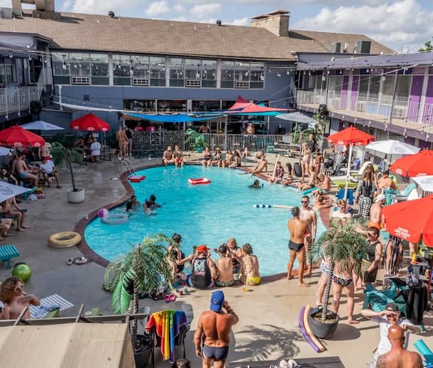 Pool party at District